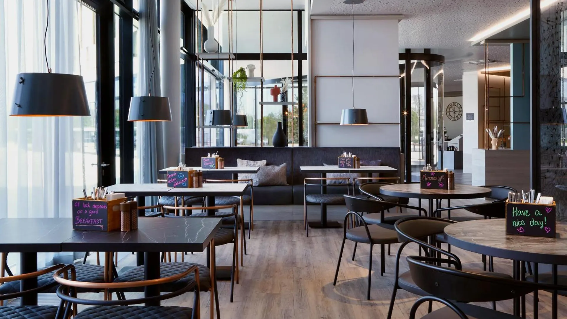 *** Hotel Holiday Inn - The Niu, Hub Dusseldorf Messe By Ihg Germany