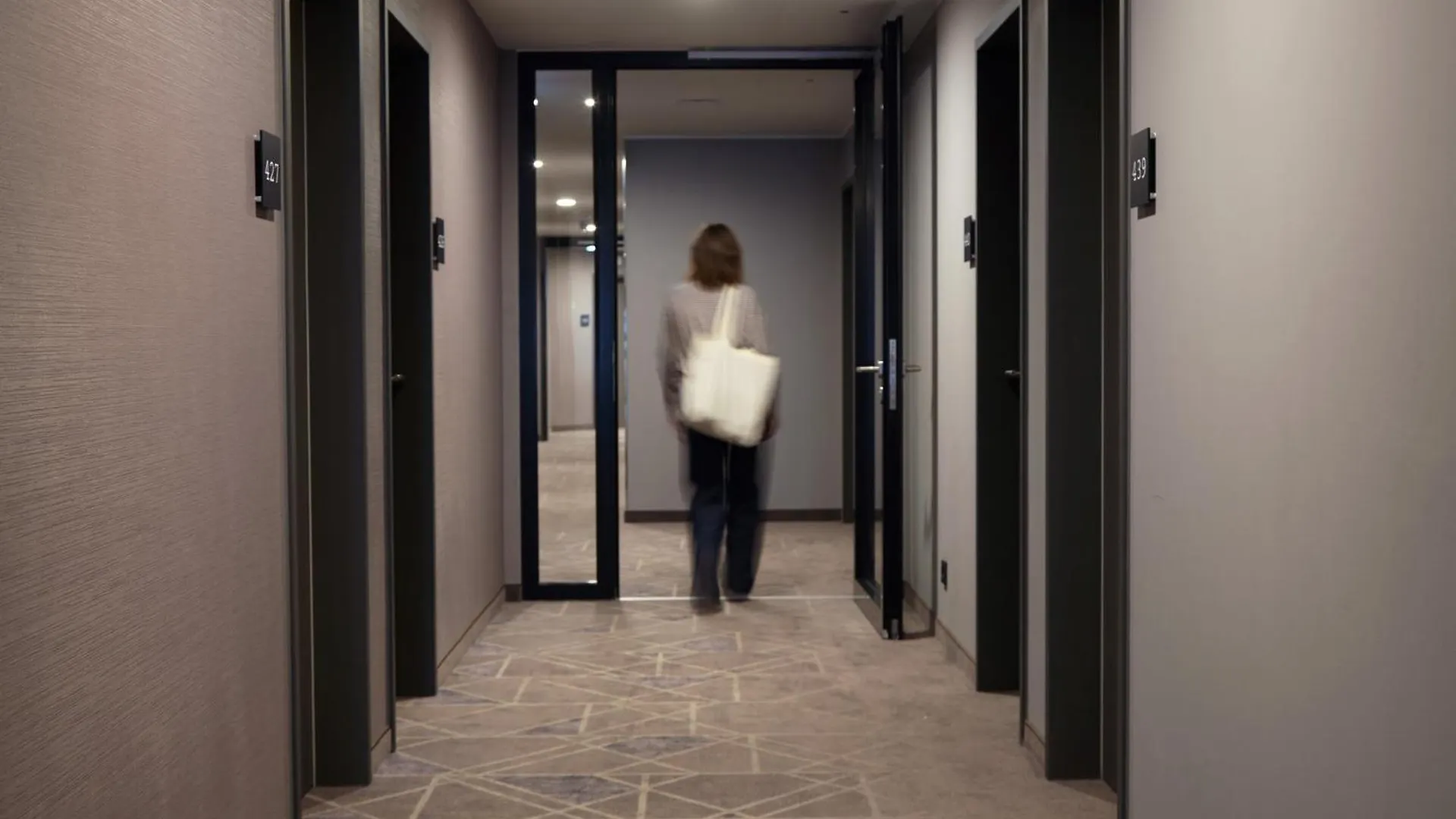 Holiday Inn - The Niu, Hub Dusseldorf Messe By Ihg Hotel