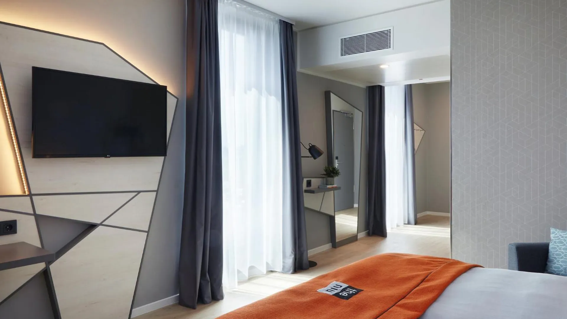 Holiday Inn - The Niu, Hub Dusseldorf Messe By Ihg