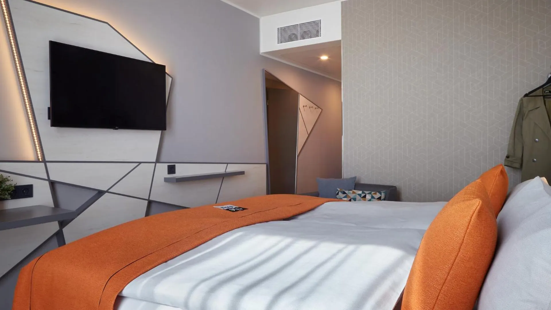Holiday Inn - The Niu, Hub Dusseldorf Messe By Ihg